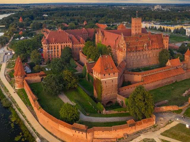 Château de Malbork, la plus grande forteresse gothique au monde